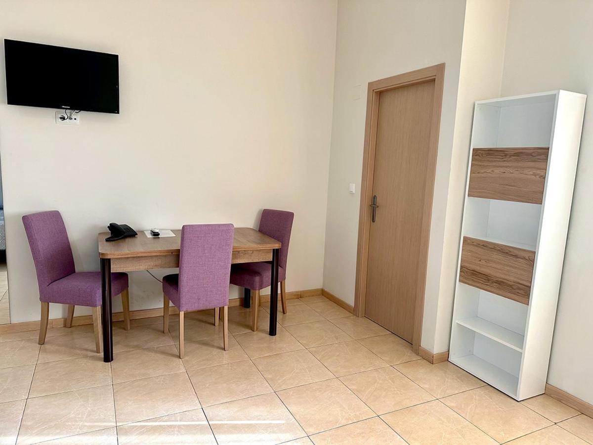 קרטחנה Apartamentos Turisticos Mediterraneo מראה חיצוני תמונה