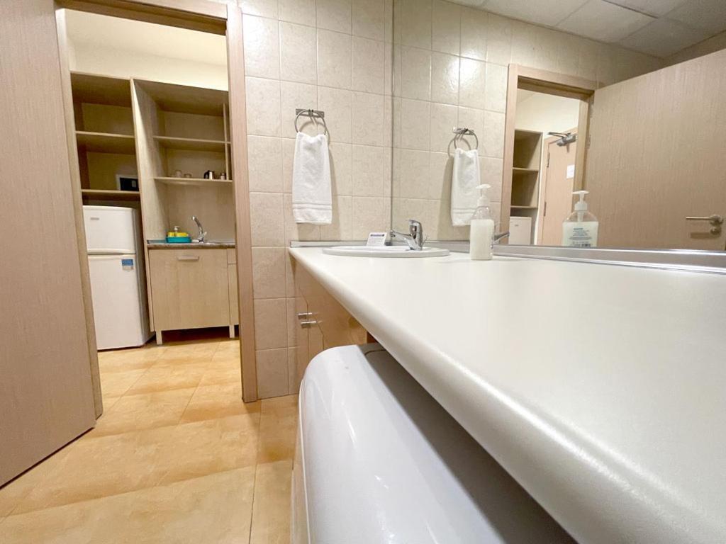 קרטחנה Apartamentos Turisticos Mediterraneo מראה חיצוני תמונה