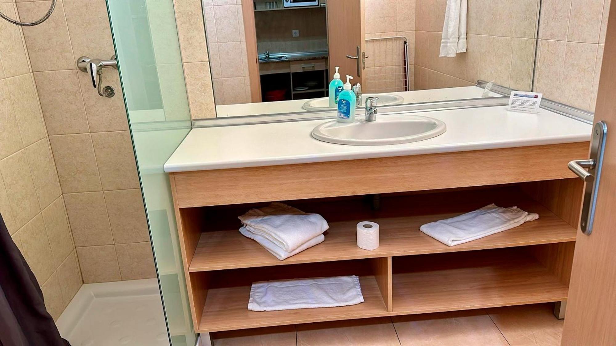 קרטחנה Apartamentos Turisticos Mediterraneo מראה חיצוני תמונה