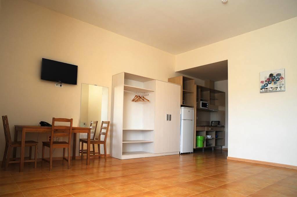קרטחנה Apartamentos Turisticos Mediterraneo מראה חיצוני תמונה
